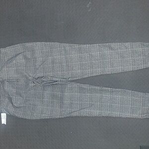 🆕️ Maurices Bengaline skinny pant, size Medium short